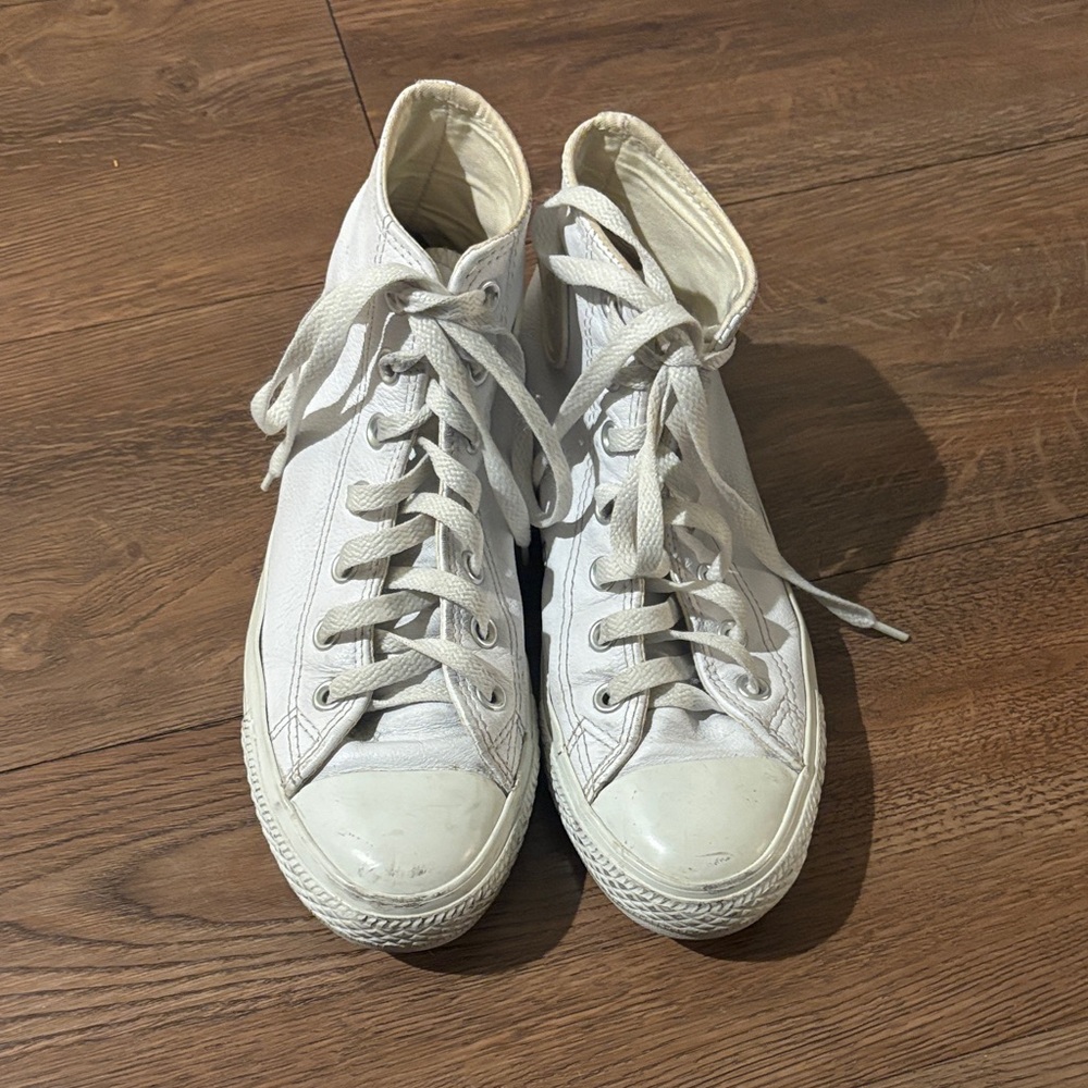 Converse Classic White Leather High-Tops